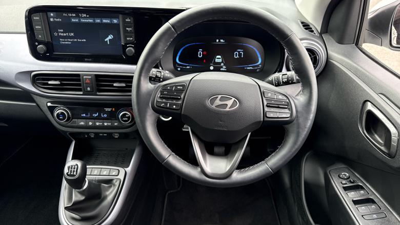 Hyundai i10 1.0 MPi Premium 5dr Petrol Hatchback